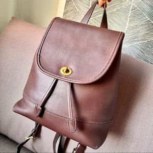 COACH Vintage Coach Leather Daypack # 9791 Mahogany Brown / Brass - Excellent